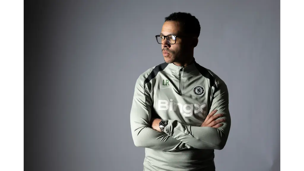 Liam Rosenior nommé entraîneur de Chelsea : qui est ce coach prometteur ?